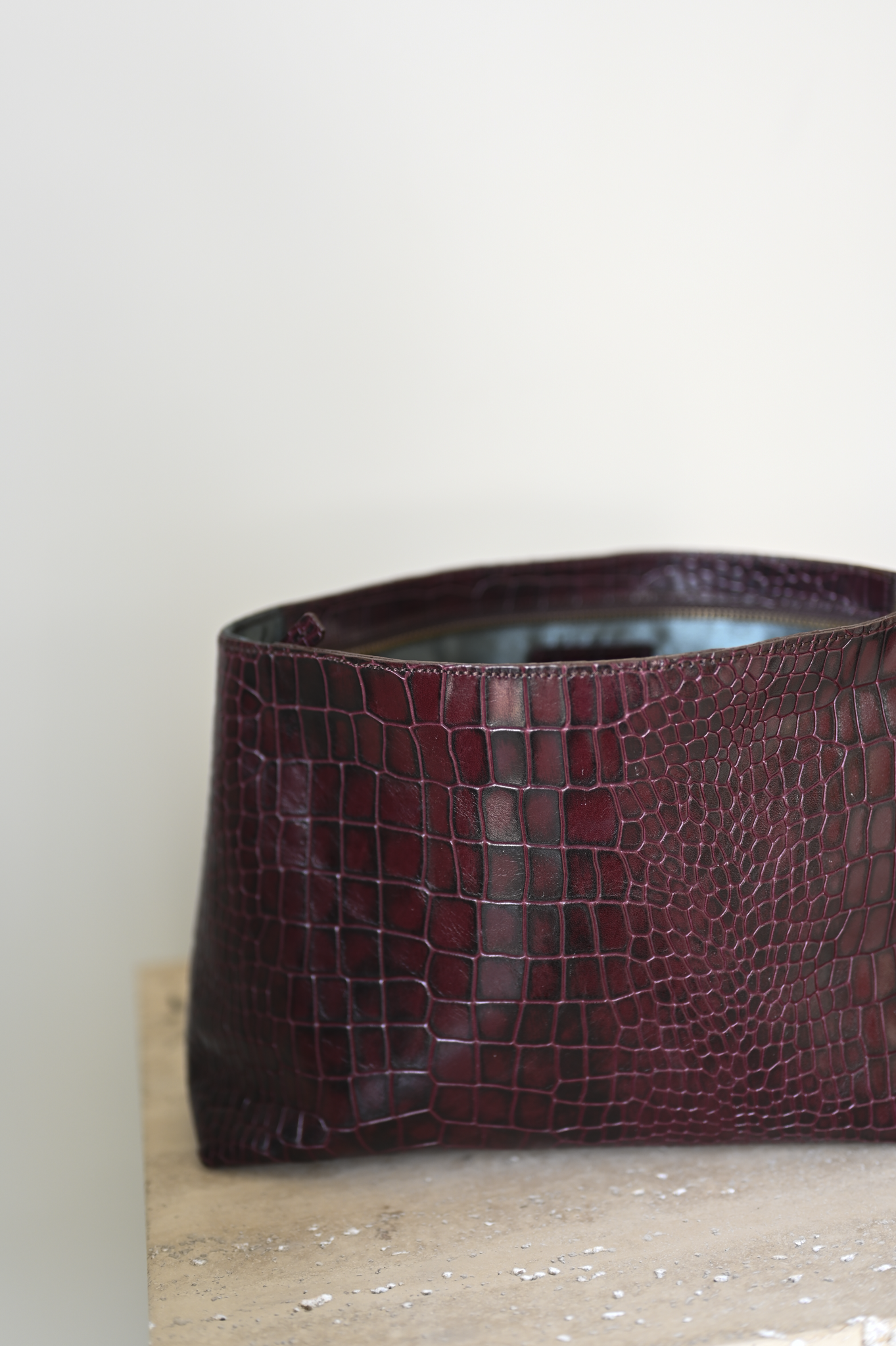 Harukaze Clutch Croc Cherry