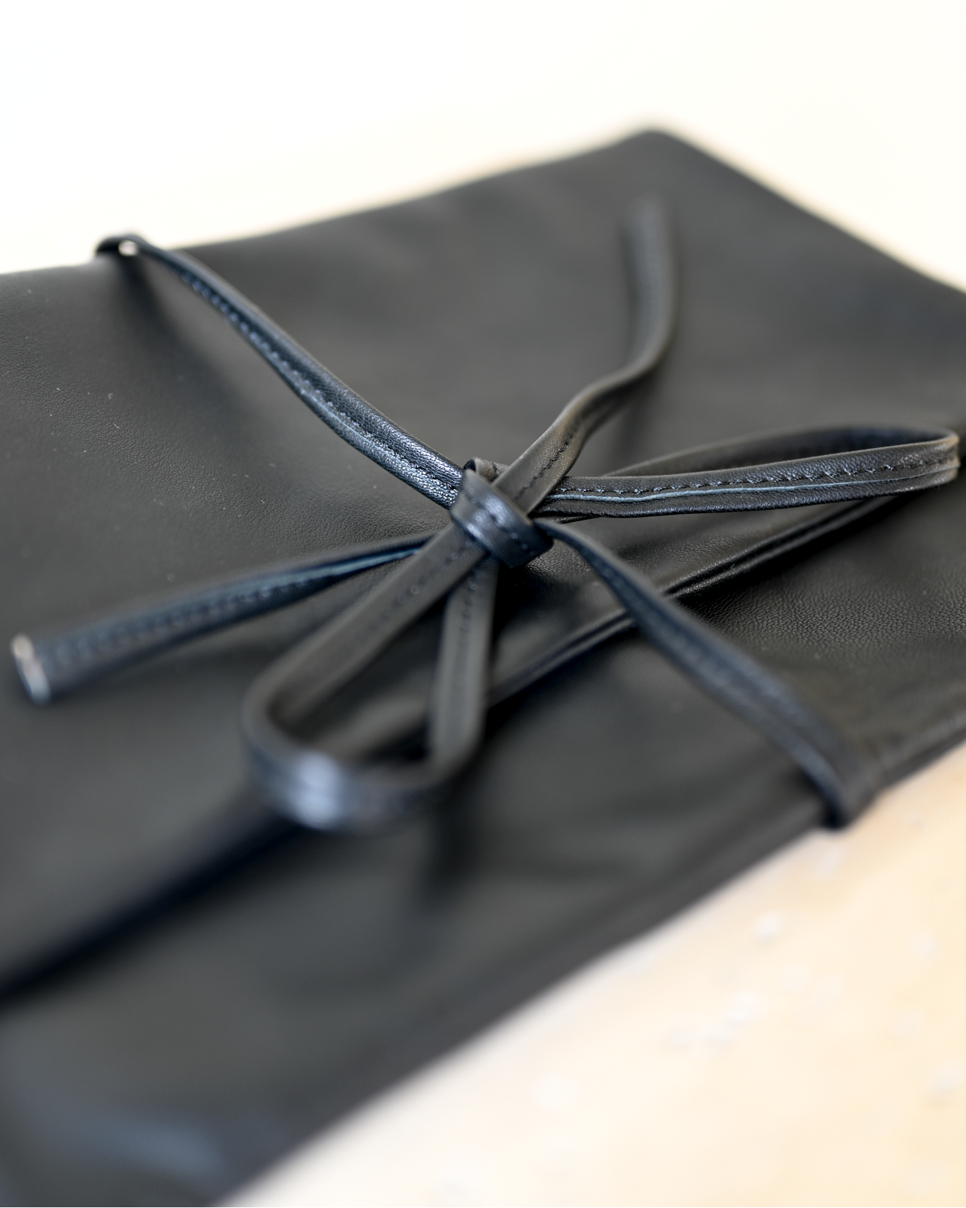 Shibui Clutch Night