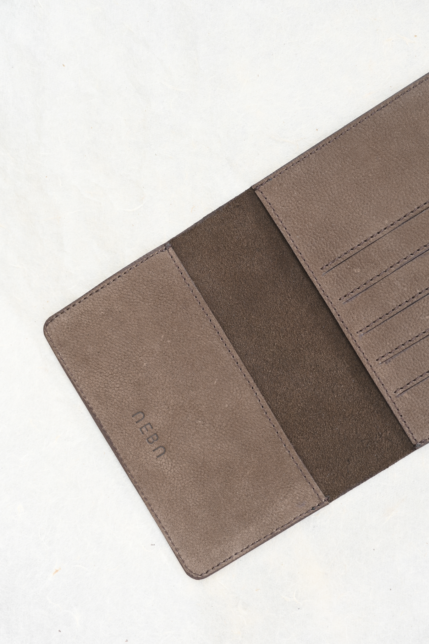 Pasupōto Passport Cover Cedar
