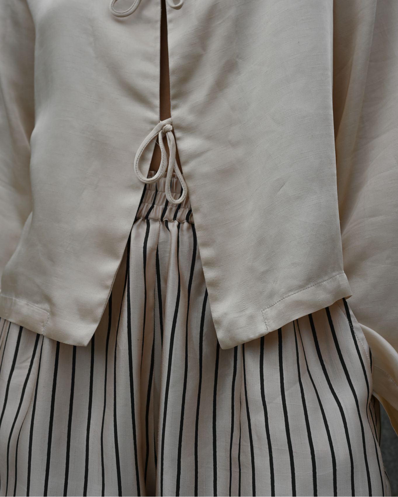 Khin Shorts Vanilla Cream Silk Linen