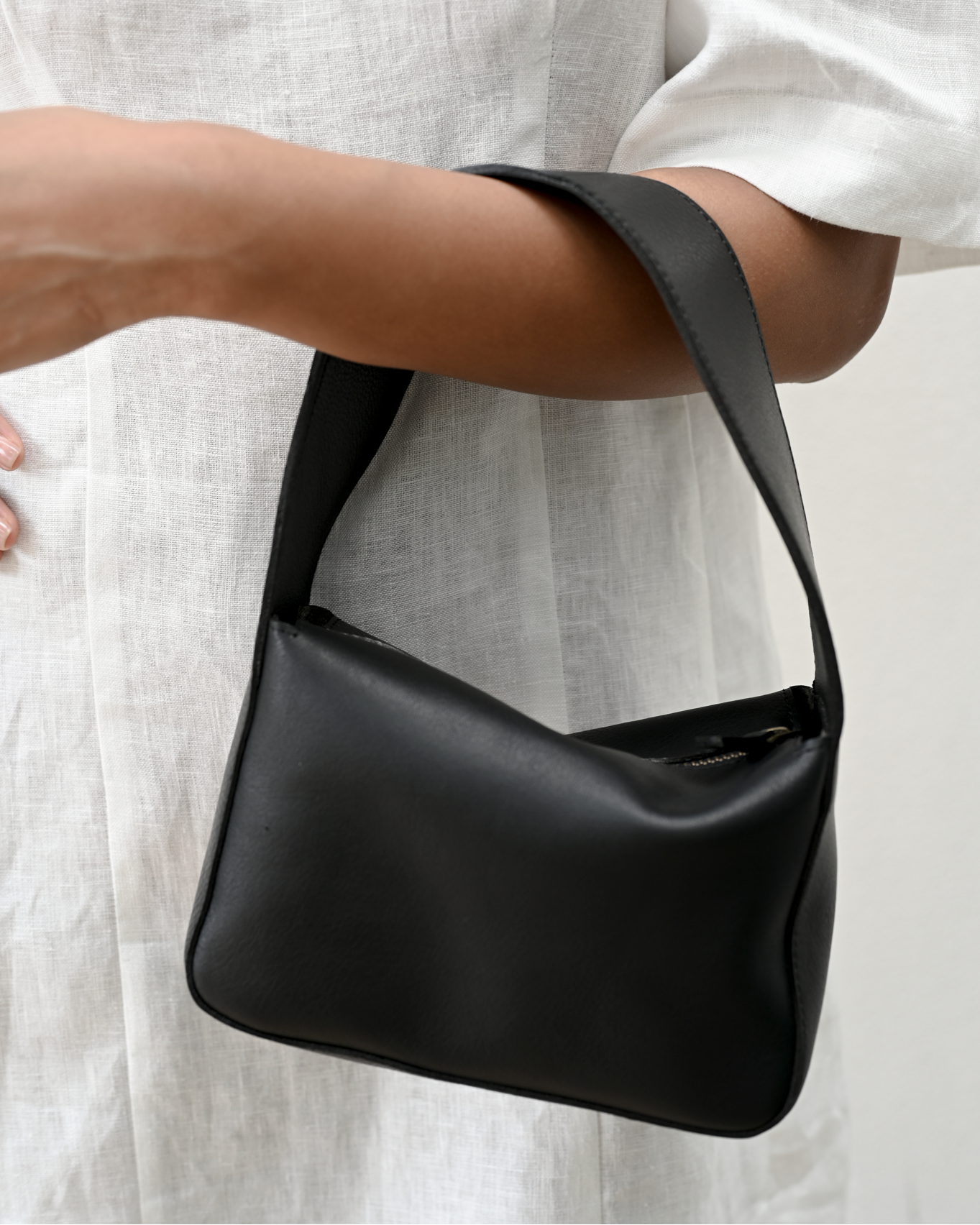 Agnes Bag Night