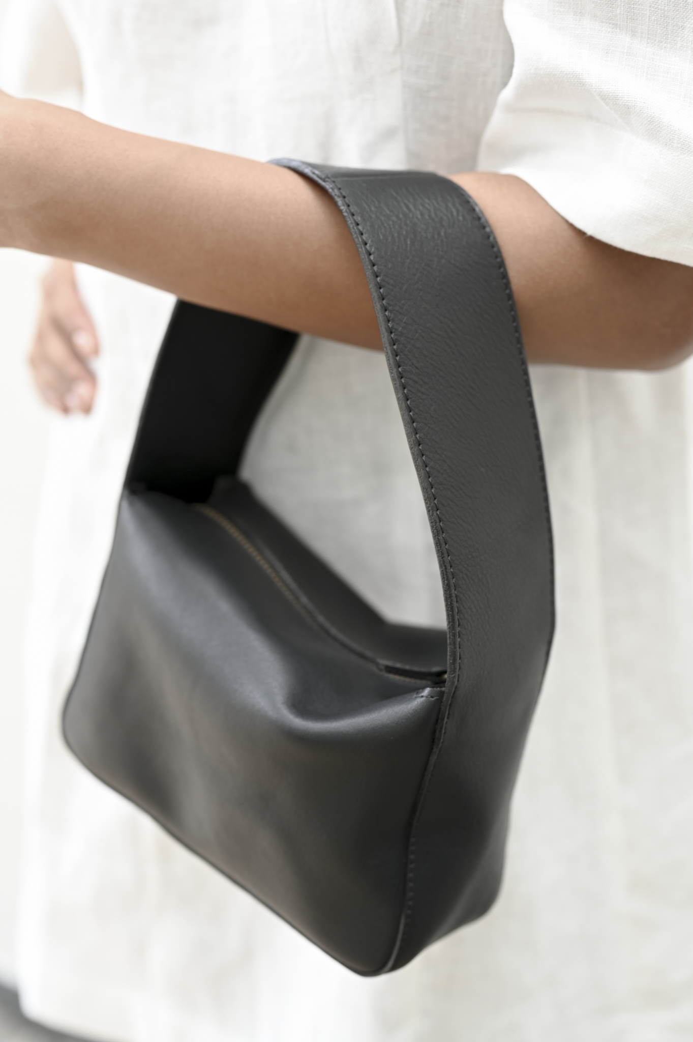 Agnes Bag Night
