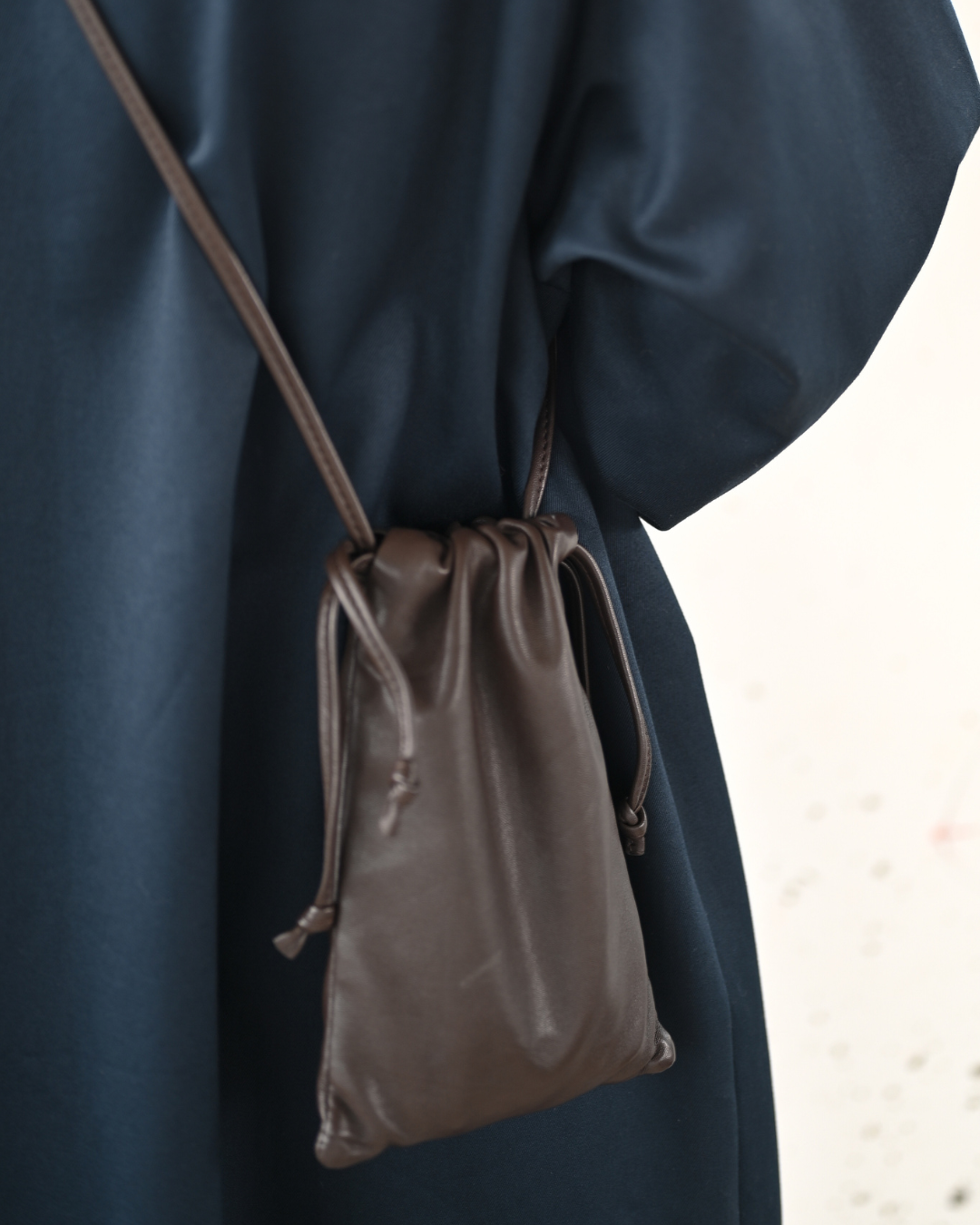 Shibui Cross Body Cacao